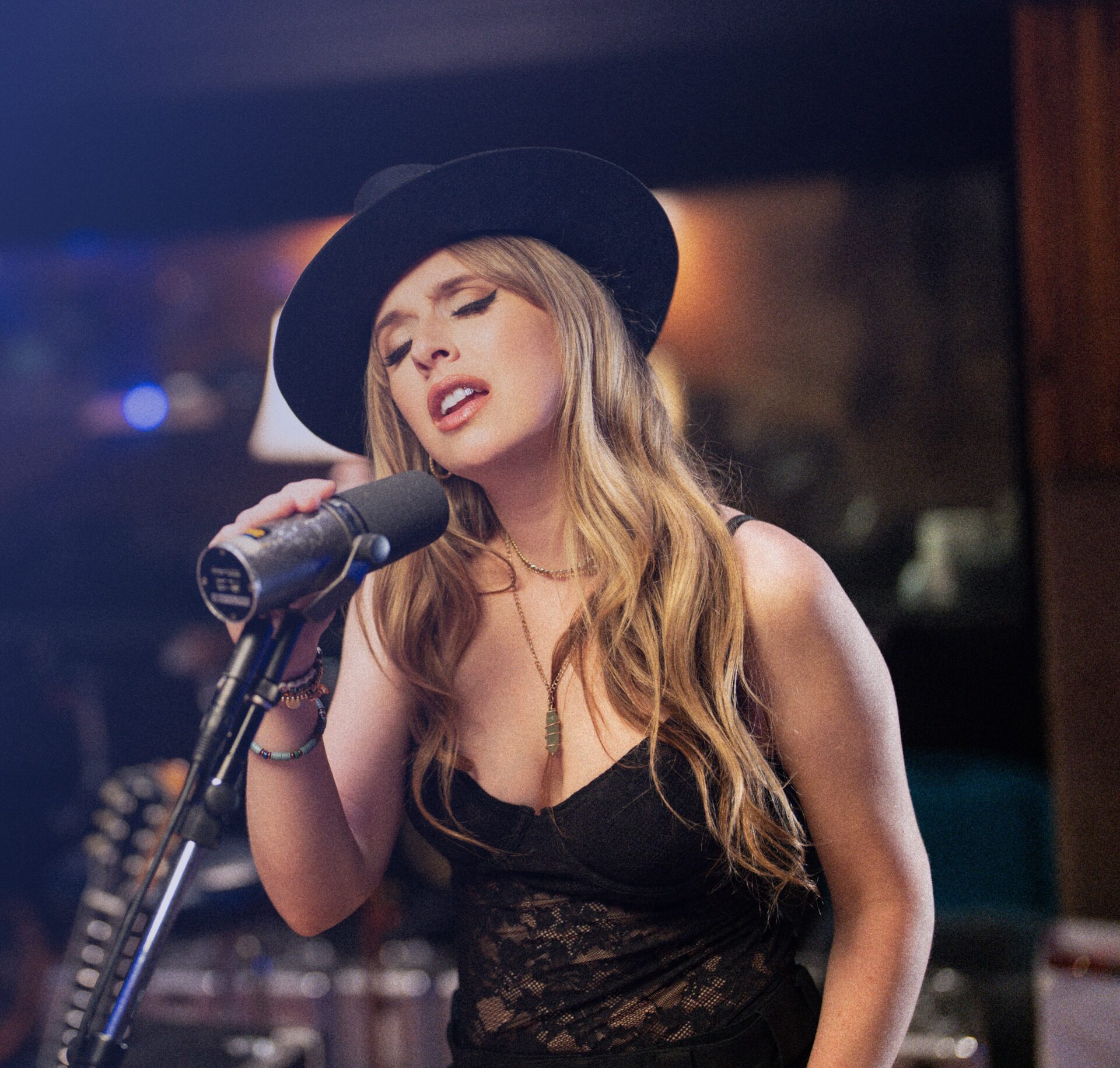 Artist Interview – ZZ Ward Comes Full Circle | Denver Entertainment Hub