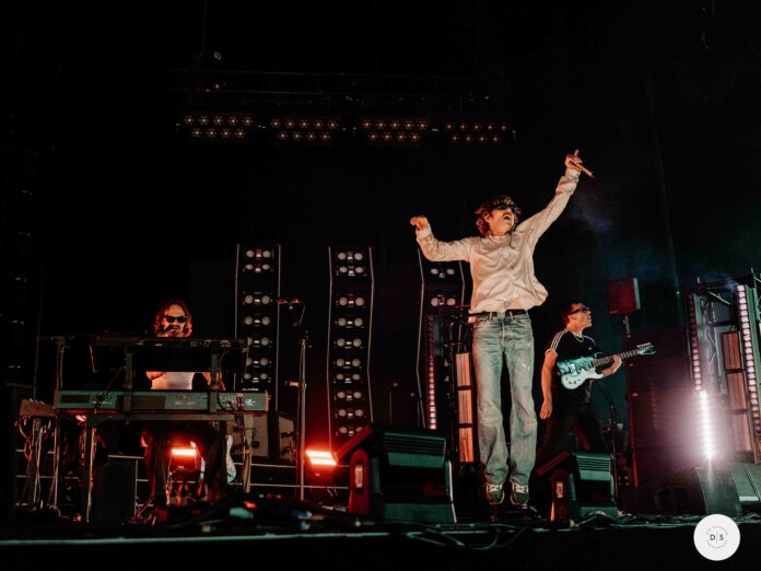 Cage the Elephant